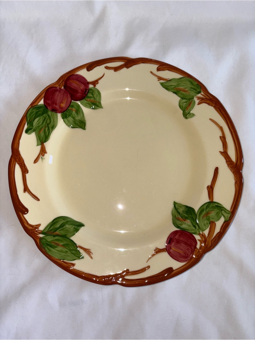 Franciscan Apple Dinner Plates Set of 3 Vintage 10.5” Hand Painted USA - Picture 4 of 7